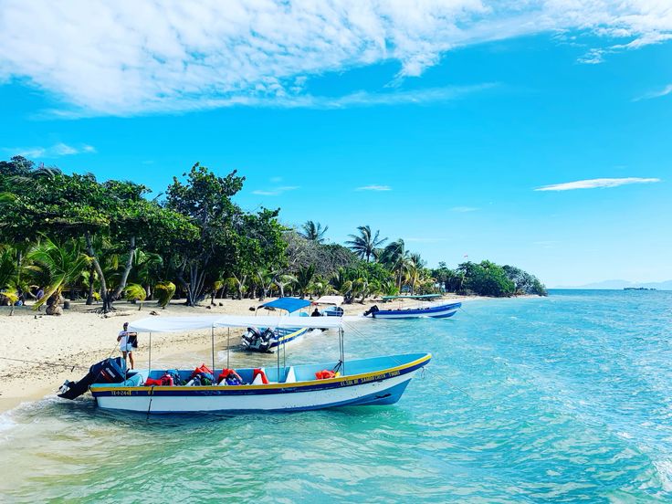 Cayos Cochinos, Honduras