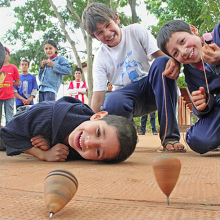 Juego tradicional de Honduras | El Trompo