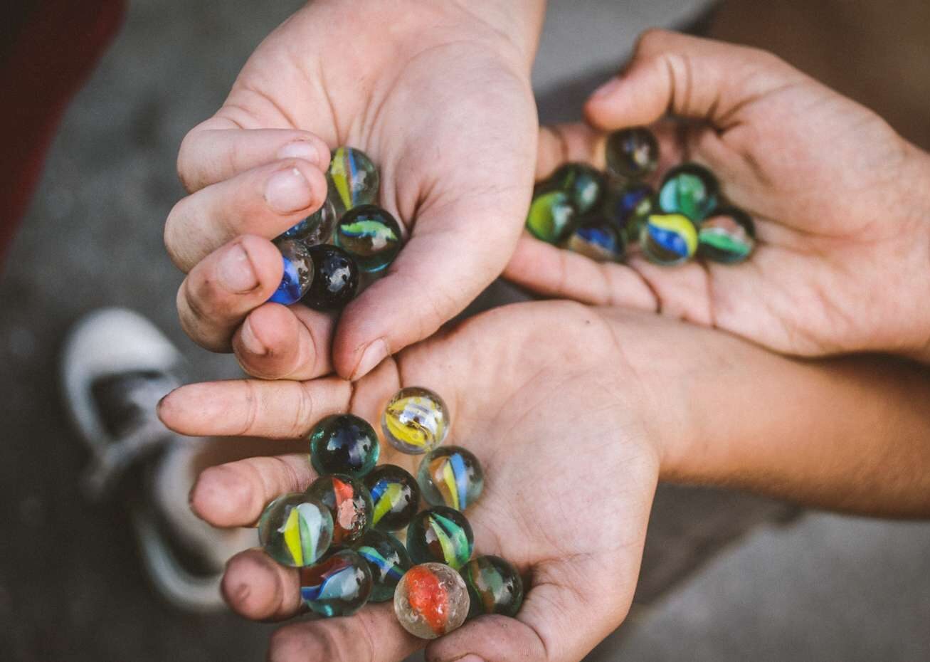 Juegos tradicionales de Honduras Las Canicas